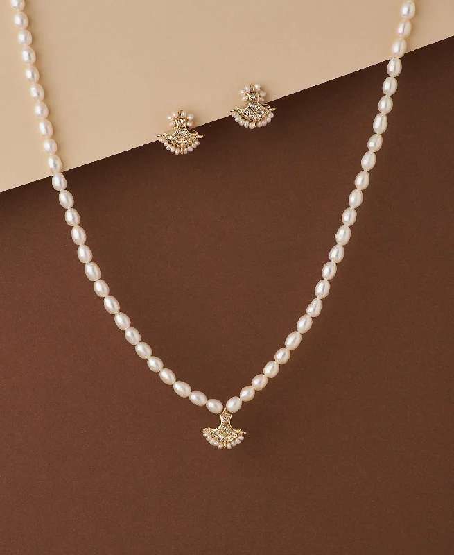 Grand diamond necklaces-Initial Necklaces-Elegant Real Pearl Necklace Set