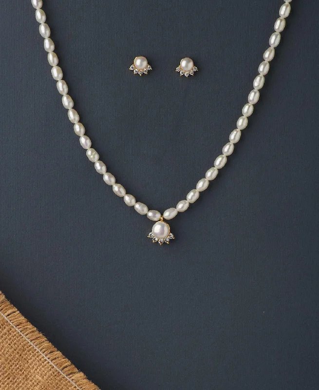 Broad chain necklaces-Unique Necklaces-Elegant Real Pearl Necklace Set