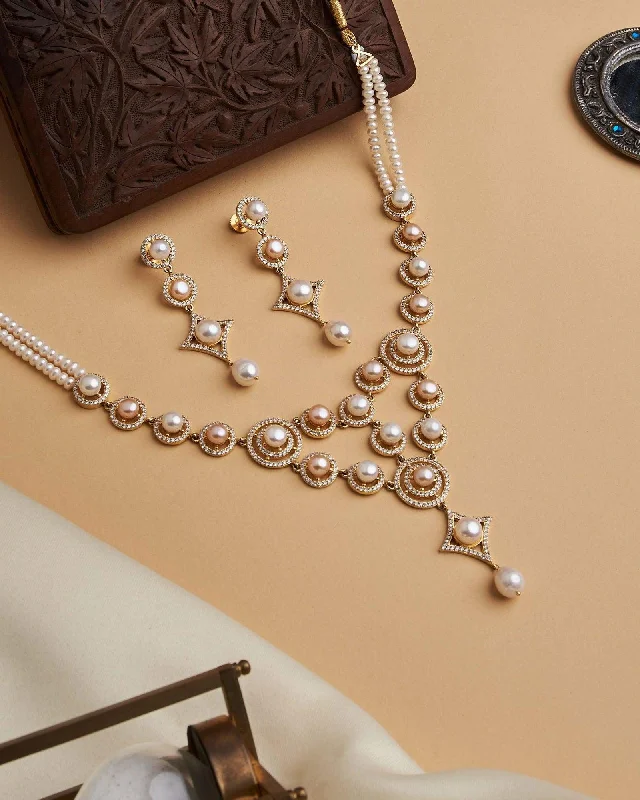 Drifting gem necklaces-Star Necklaces-Dual Tone Pearl and Stone Necklace Set