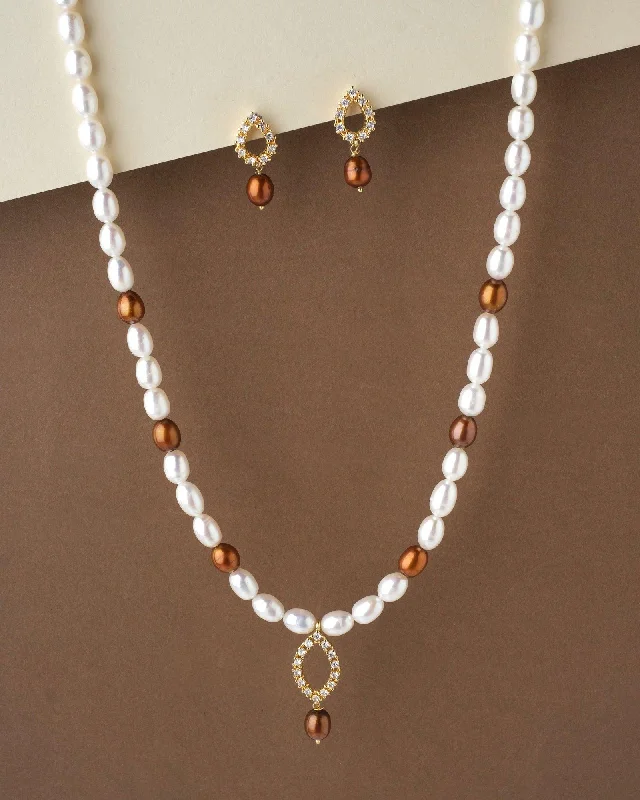 Multi-link necklaces-Floral Necklaces-Classic Pearl Necklace Set