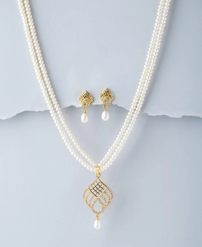 Light bead necklaces-Handmade Necklaces-Elegant Pearl Necklace Set