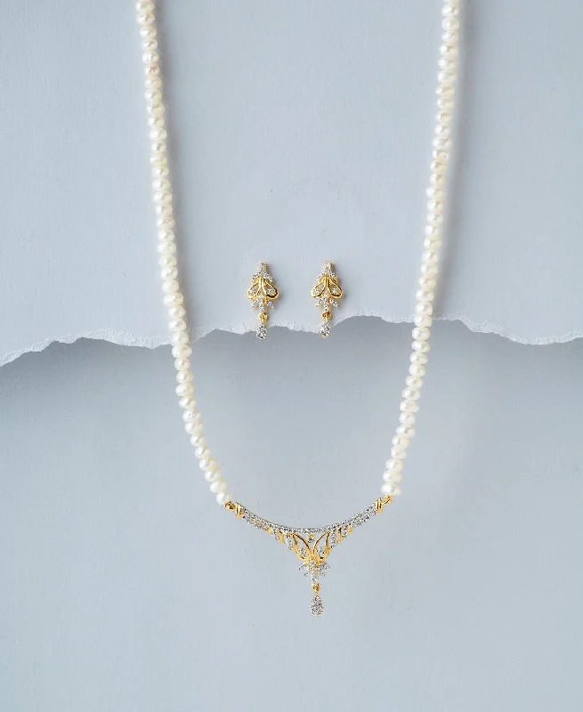 Playful bead necklaces-Classic Necklaces-Elegant Pearl Necklace Set