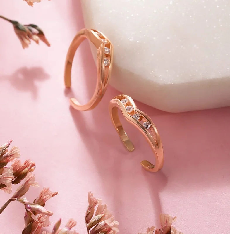 Sleek form engagement rings-Layered drop earrings-Fantasy Engagement Rings-Vintage Studded Rose Gold 925 Silver Toe Ring