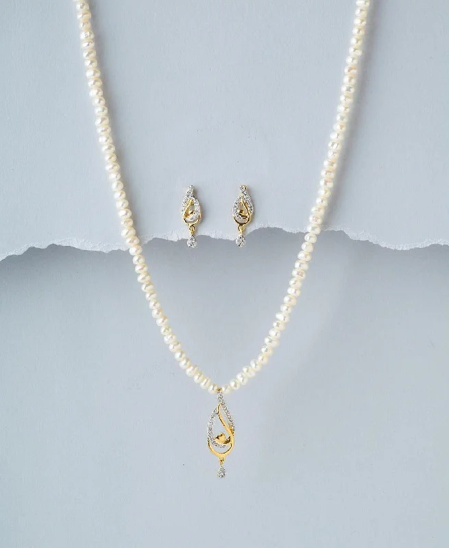 Knotted link necklaces-Symbol Necklaces-Elegant Pearl Necklace Set